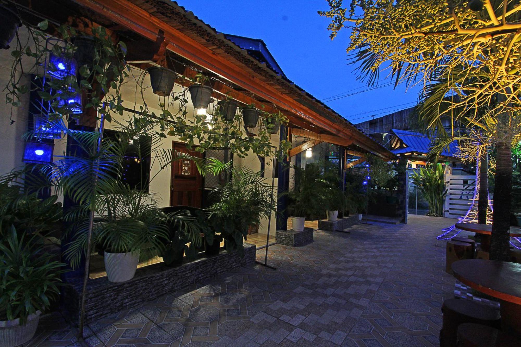 Foxtail Siargao Island Guesthouse General Luna  Zewnętrze zdjęcie